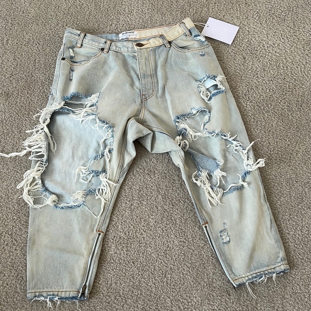 One X One Teaspoon Kingpins Cropped Boyfriend Jeans